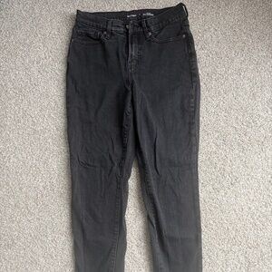 Black size 6 old navy jeans